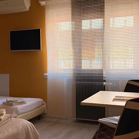 Forum Guest House Free Private Parking Holiday home Parma